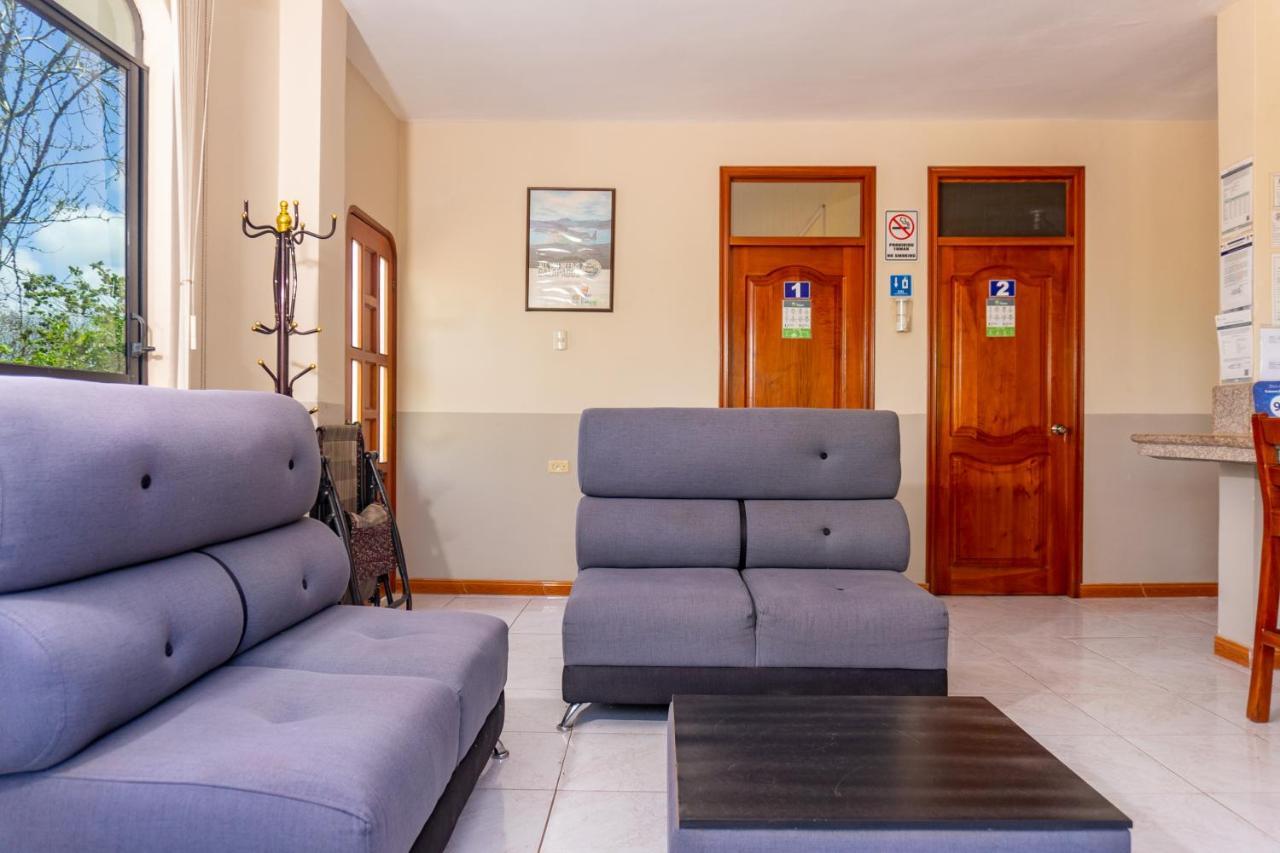Cucuve Eco Hostal Puerto Baquerizo Moreno Dış mekan fotoğraf