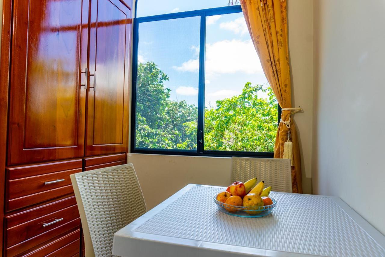 Cucuve Eco Hostal Puerto Baquerizo Moreno Dış mekan fotoğraf