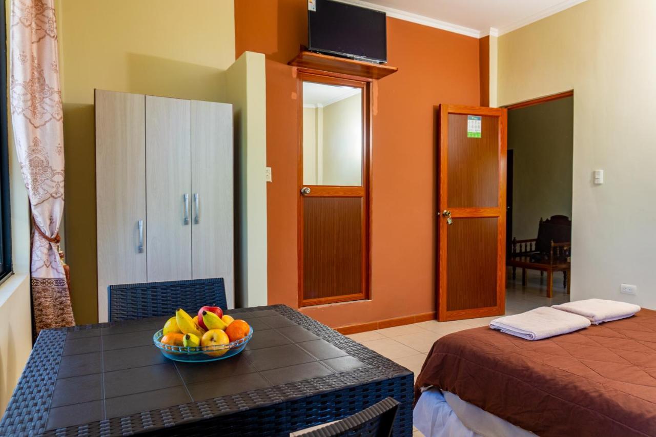 Cucuve Eco Hostal Puerto Baquerizo Moreno Dış mekan fotoğraf
