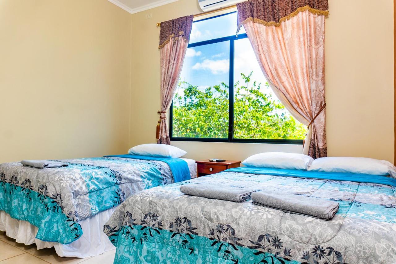 Cucuve Eco Hostal Puerto Baquerizo Moreno Dış mekan fotoğraf