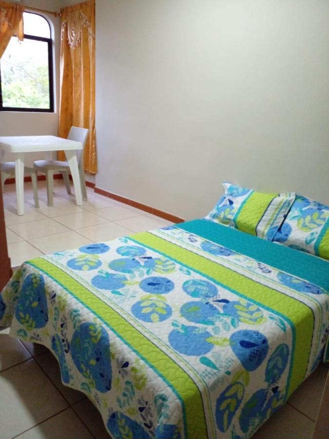 Cucuve Eco Hostal Puerto Baquerizo Moreno Dış mekan fotoğraf